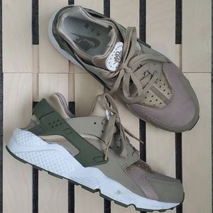 Women's Nike Huaraches